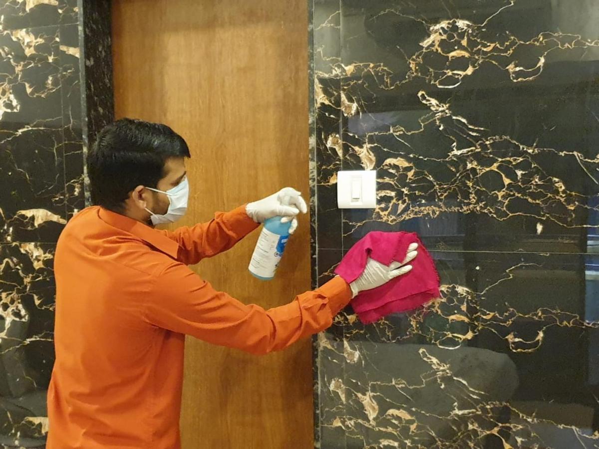 Mumbai Darbar Hotel Exterior photo