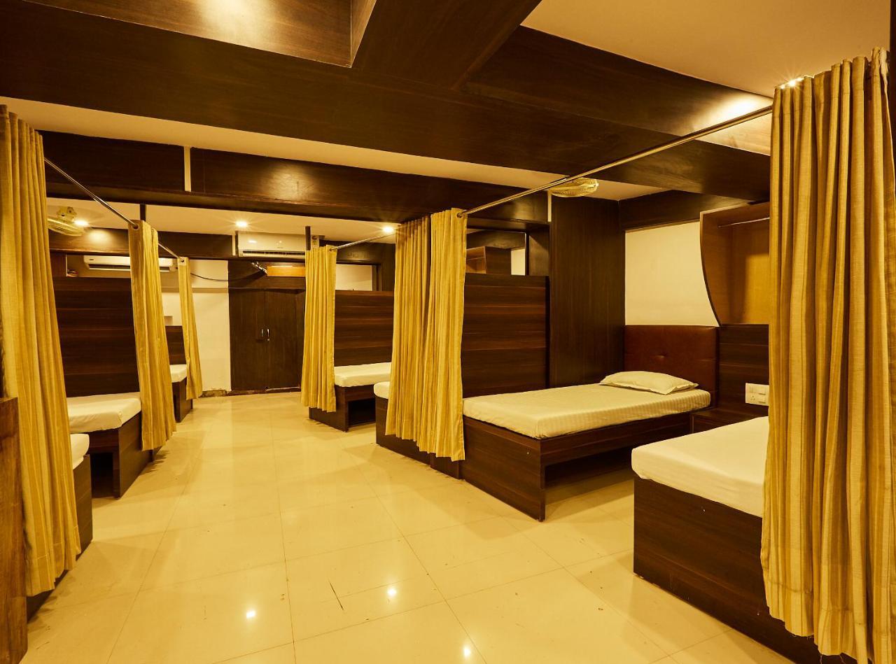 Mumbai Darbar Hotel Exterior photo