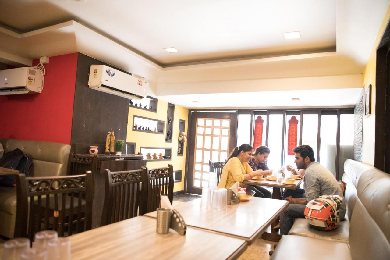 Mumbai Darbar Hotel Exterior photo